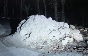 Sisa Material Jamula Di Jalan Maduran Sering Akibatkan Kecelakaan